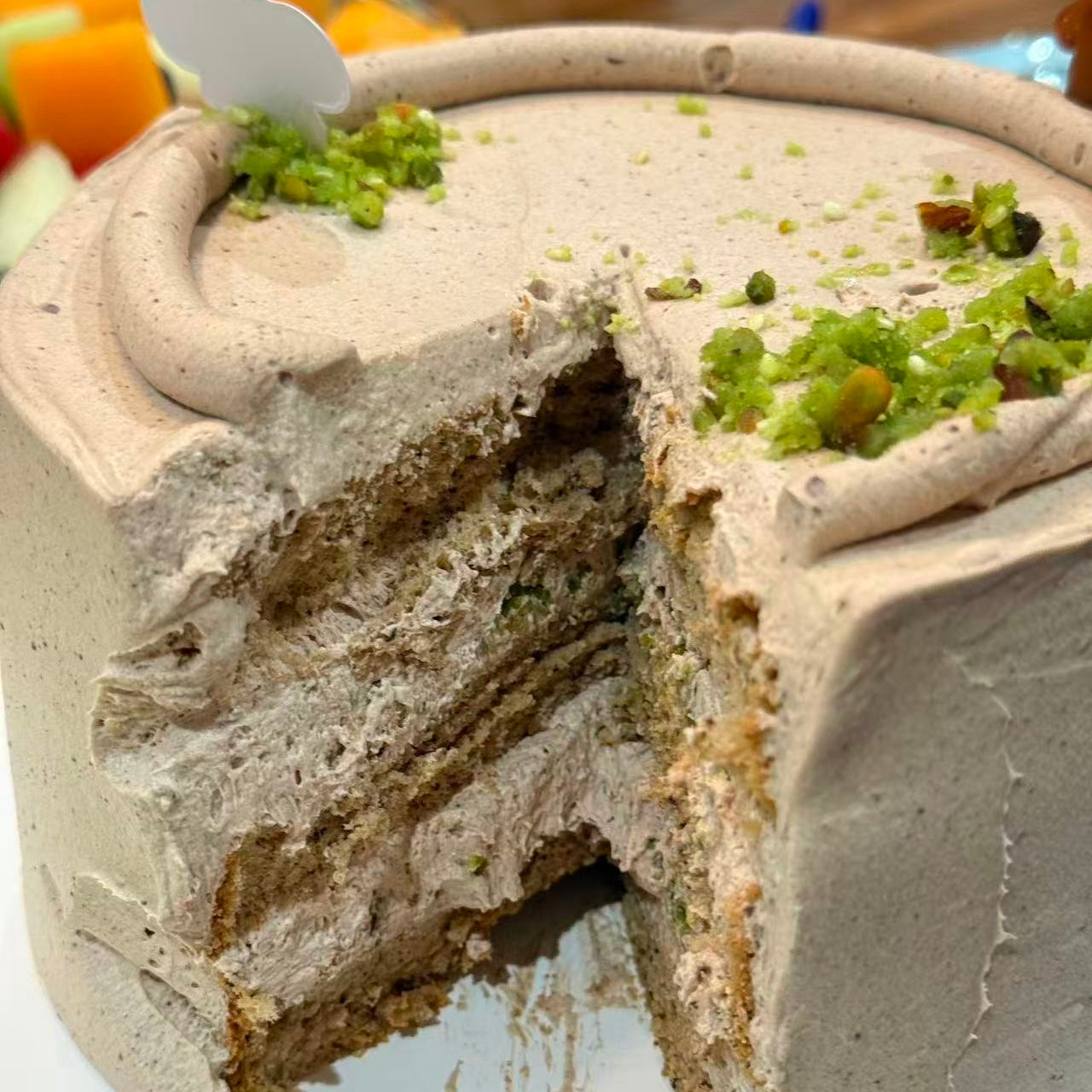 Pistachio chocolate cake