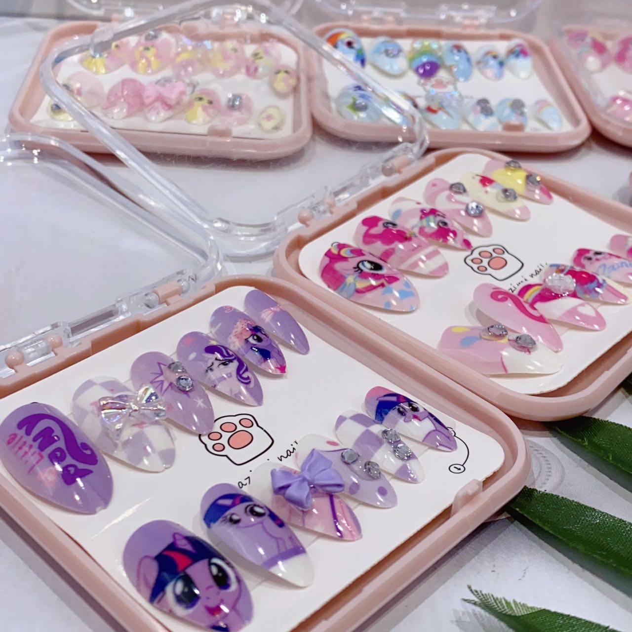 Sanrio Press-on nail