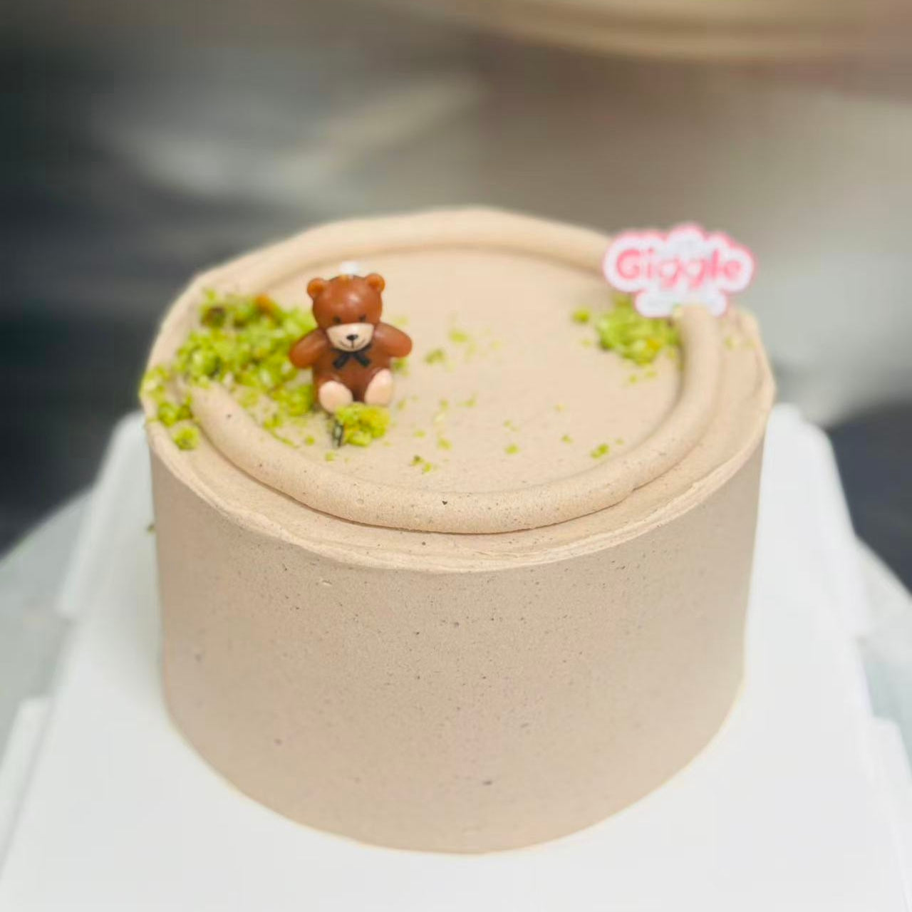 Pistachio chocolate cake