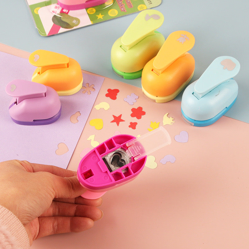 Craft hole punch